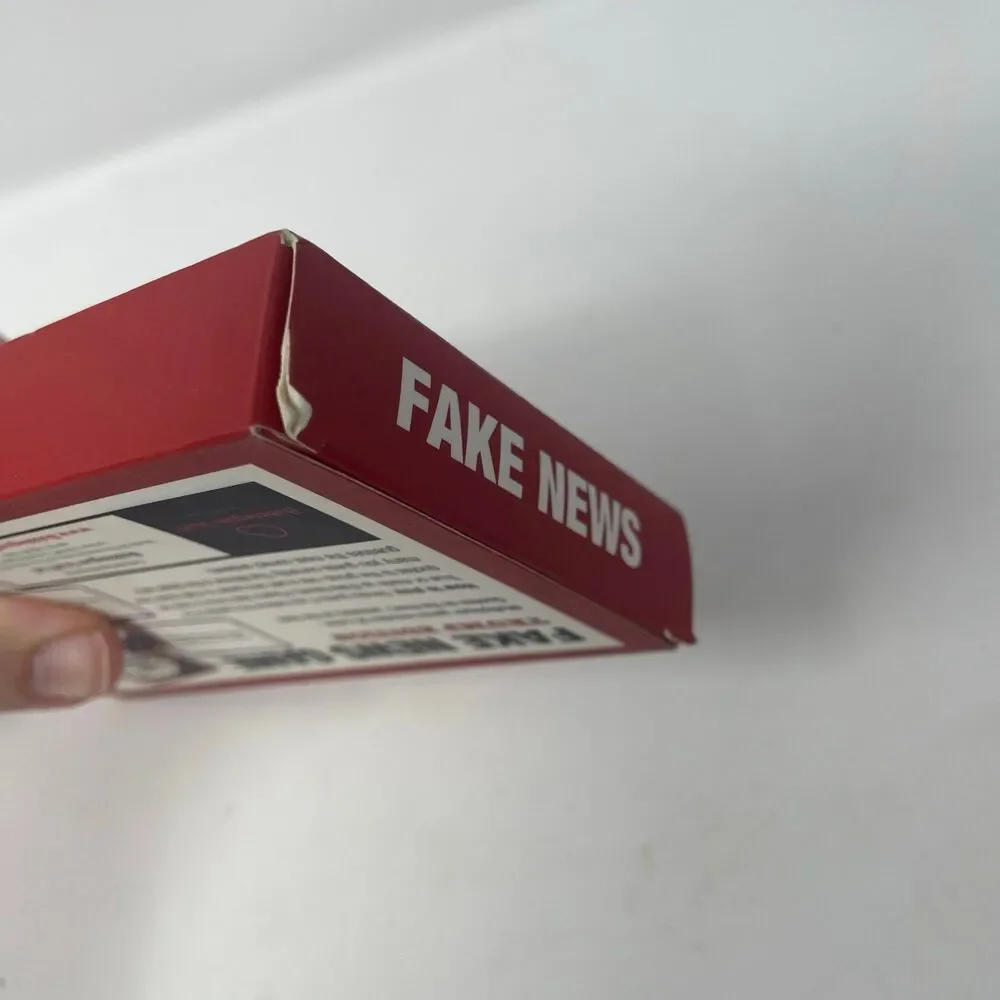 Fake News Game‎ Trump Edition Trivia Party Card Game